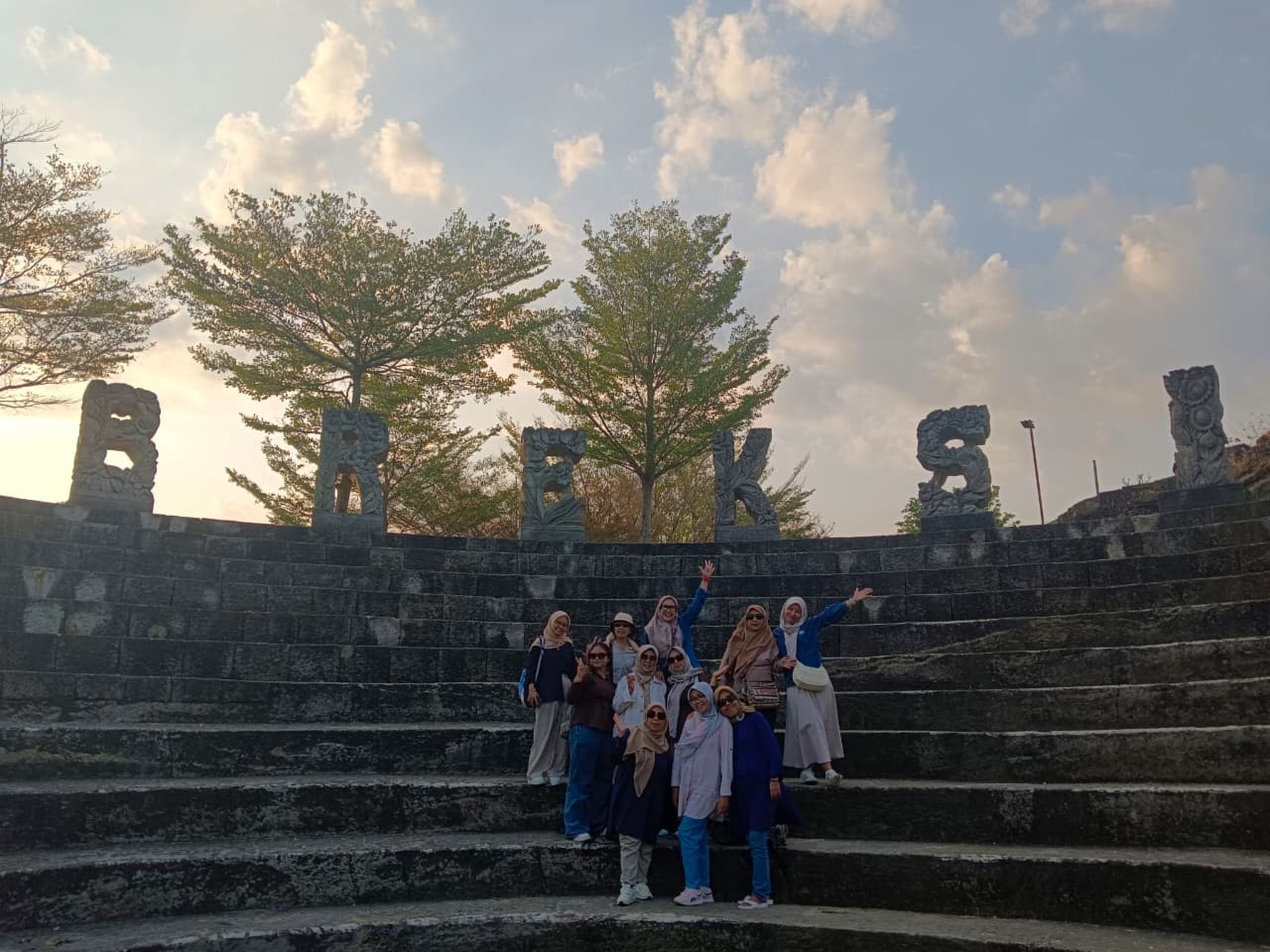 Galeri 16